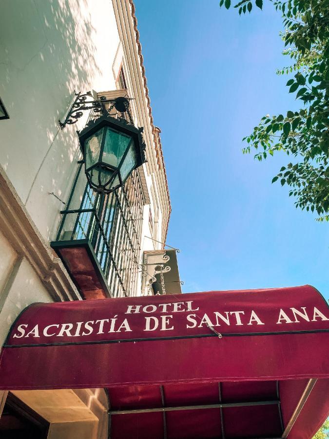 Отель Sacristia De Santa Ana Севилья Экстерьер фото